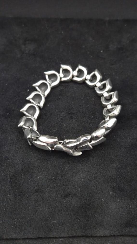 Ouroboros rannekoru