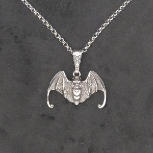 Lepakon liito teräskaulakoru